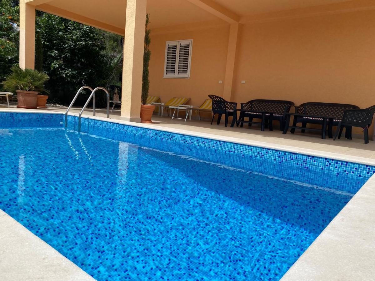 Apartments Villa Viktoria Tivat Dış mekan fotoğraf
