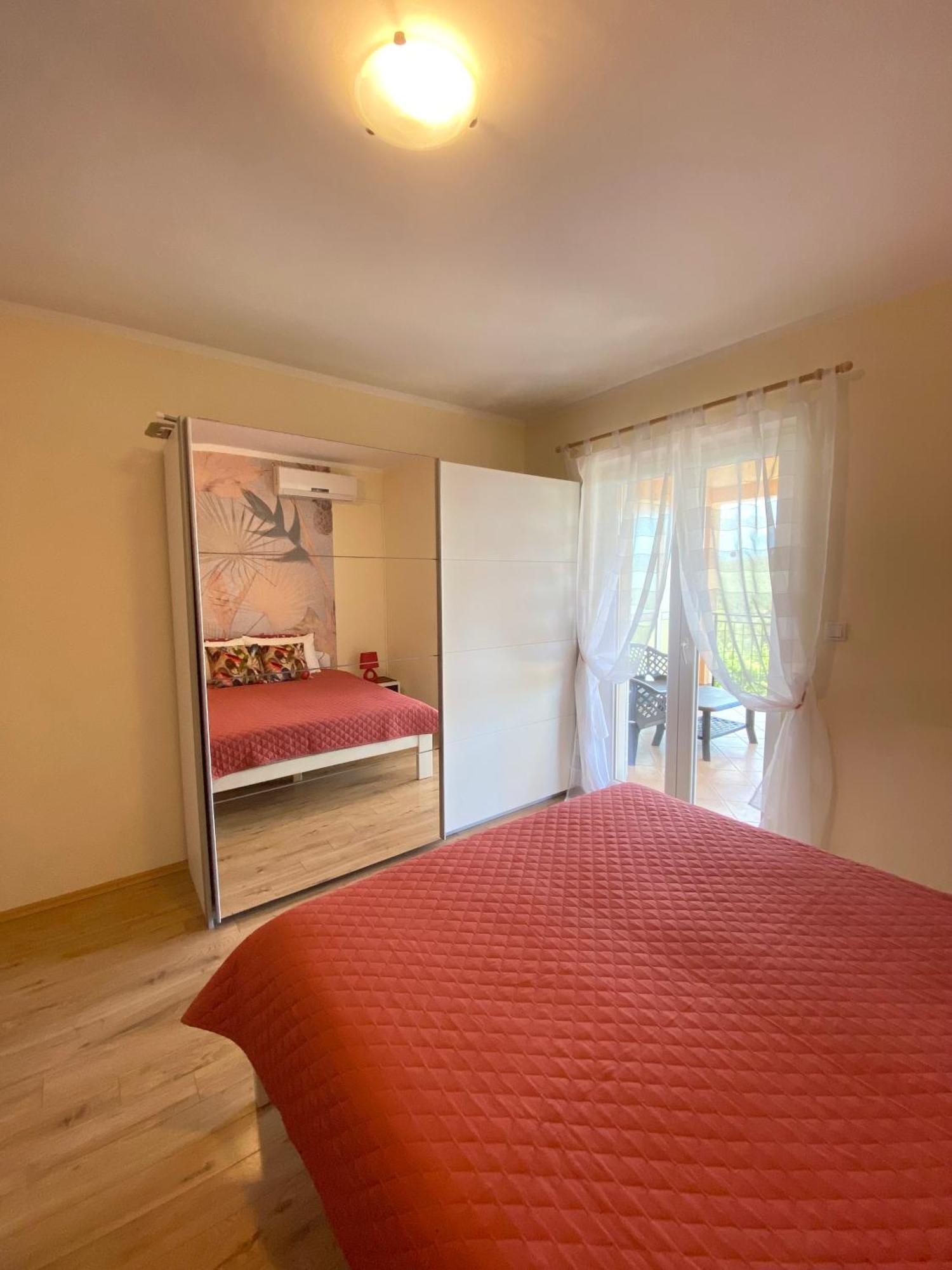 Apartments Villa Viktoria Tivat Dış mekan fotoğraf
