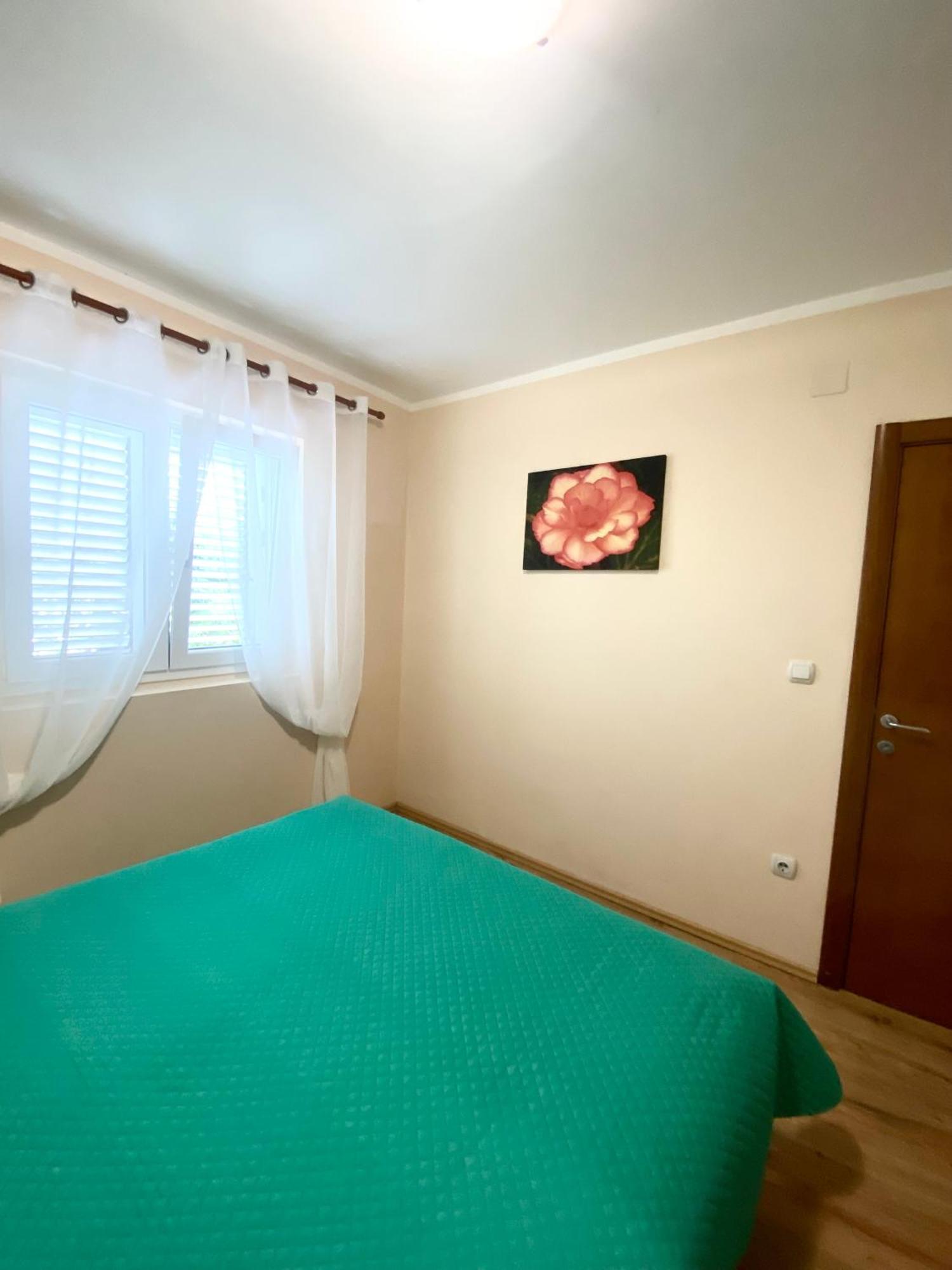 Apartments Villa Viktoria Tivat Dış mekan fotoğraf