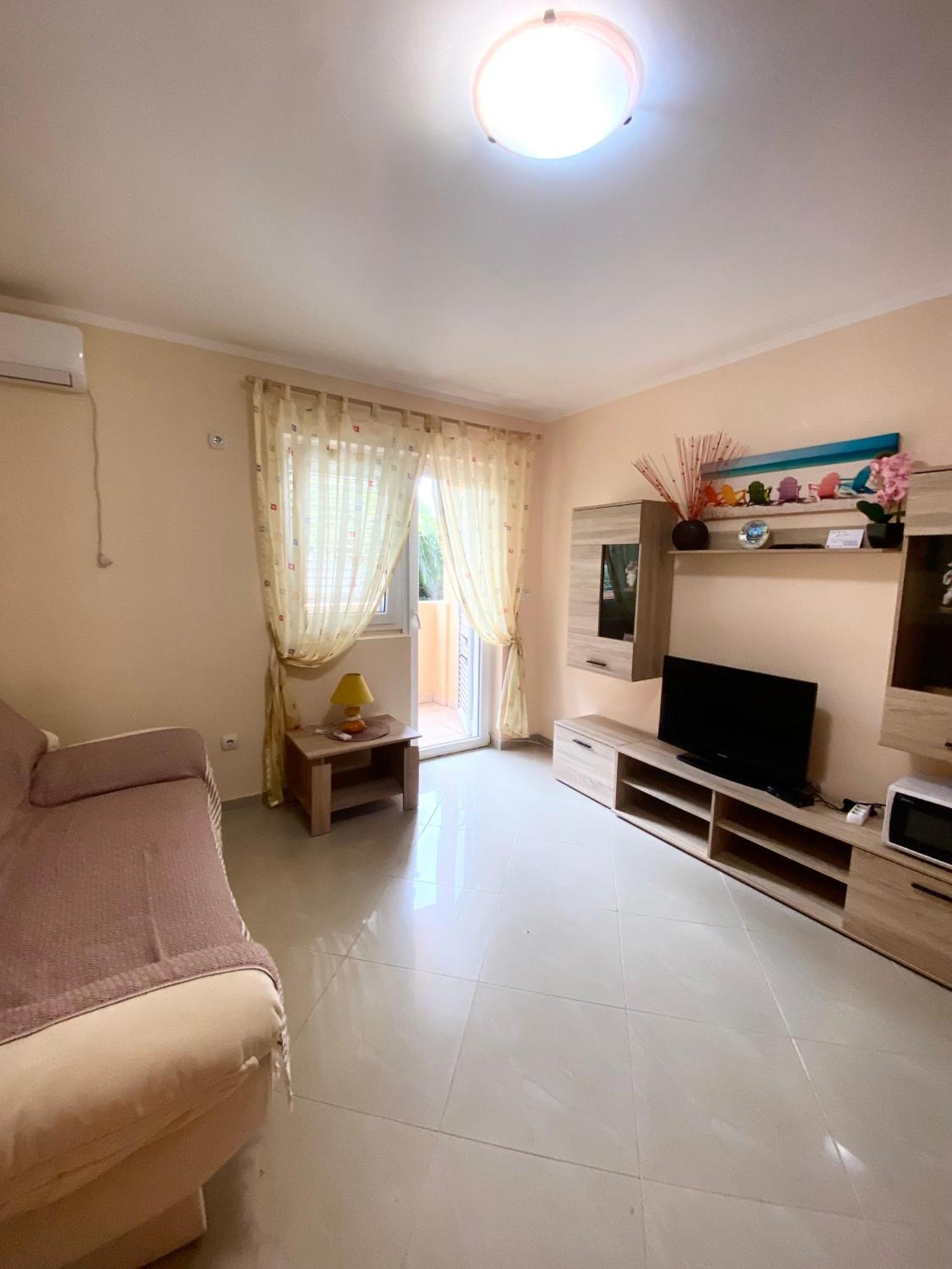 Apartments Villa Viktoria Tivat Dış mekan fotoğraf