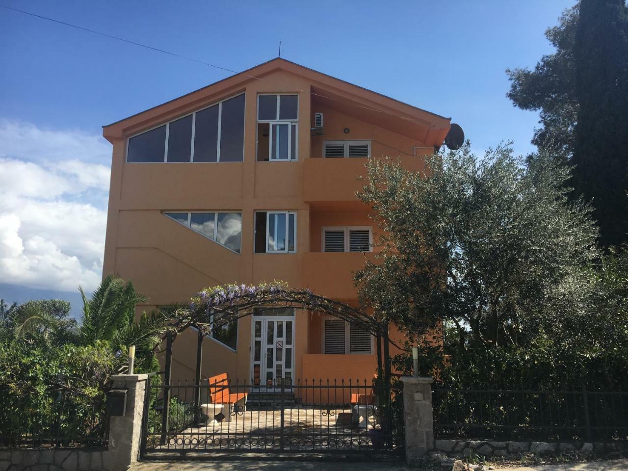 Apartments Villa Viktoria Tivat Dış mekan fotoğraf
