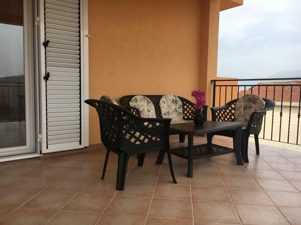 Apartments Villa Viktoria Tivat Dış mekan fotoğraf