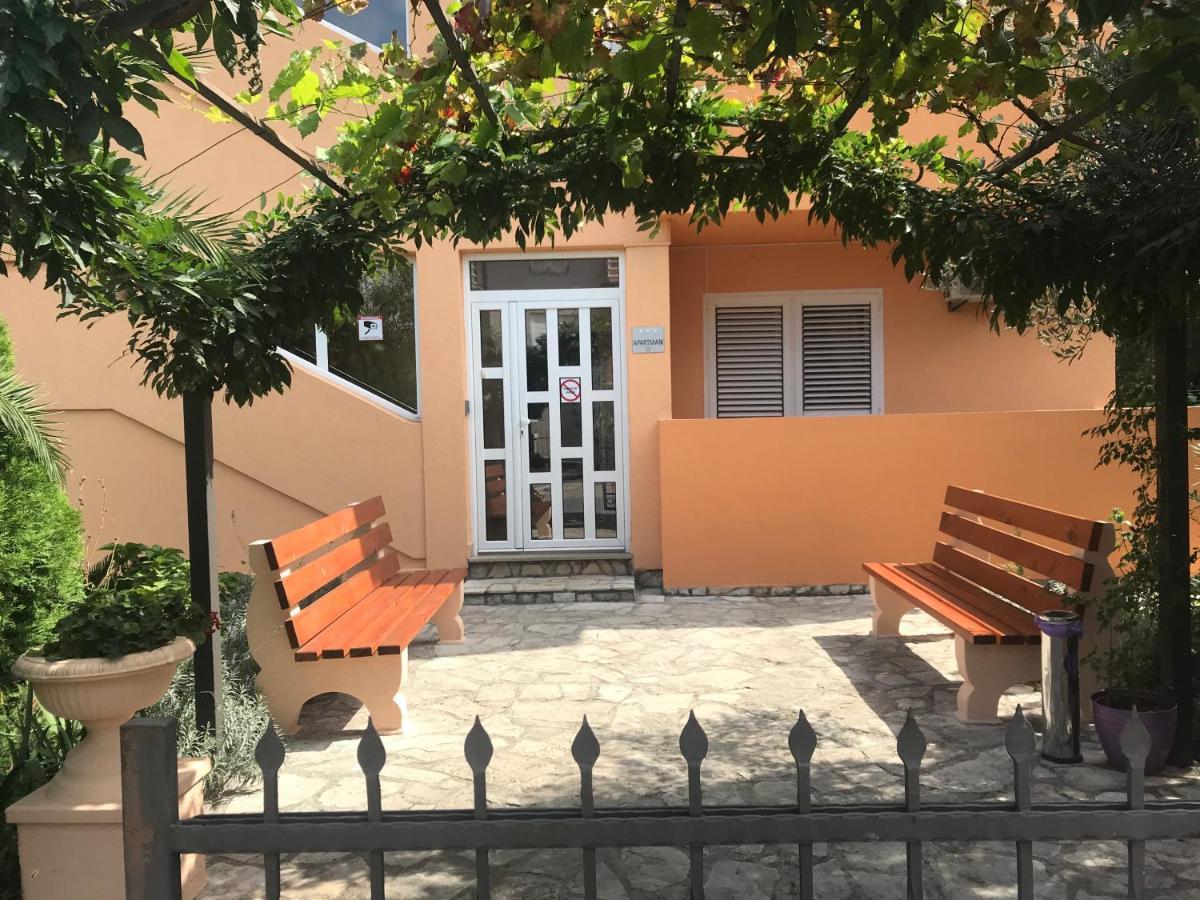 Apartments Villa Viktoria Tivat Dış mekan fotoğraf